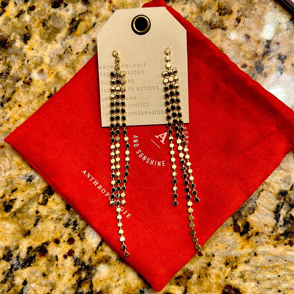 NWT Anthropologie dangle earrings.
